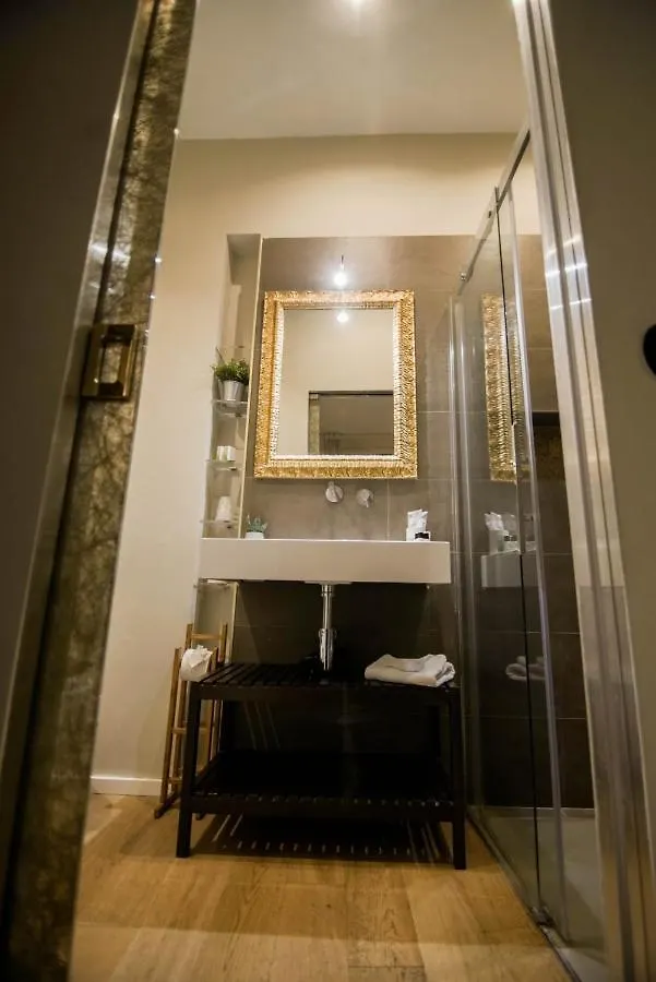 Bruno Domus Moderna Apartment Rome